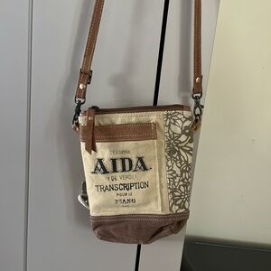 Aida by Aida Forino Vintage Italian Cross-Body